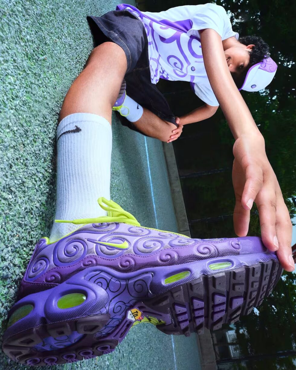 Nike Air Max One Piece виходить у вересні 2026 року з трьома Air Max Plus у стилі Devil Fruits. Дати релізу, Європа, SNKRS, магазини та ситуація з доступністю колекції Nike x One Piece в Україні.